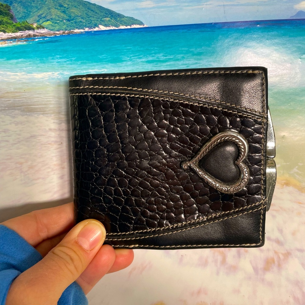 Brighton Ladies Wallet Bifold Black Leather Croco Like Coin Dollar Card Cute